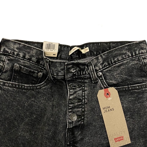 LEVI’S EXPOSED BUTTON MOM JEANS - Picture 7 of 13